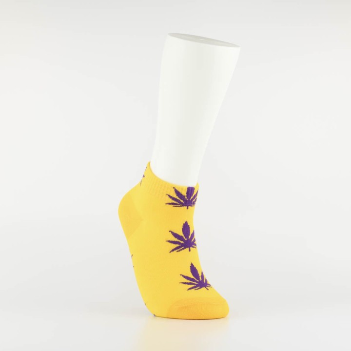 Kojinės vyrams itin trumpos "Weed" (geltona/violetinė)